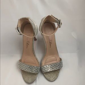 De blossom collection sparkly heels sz 7 1/2